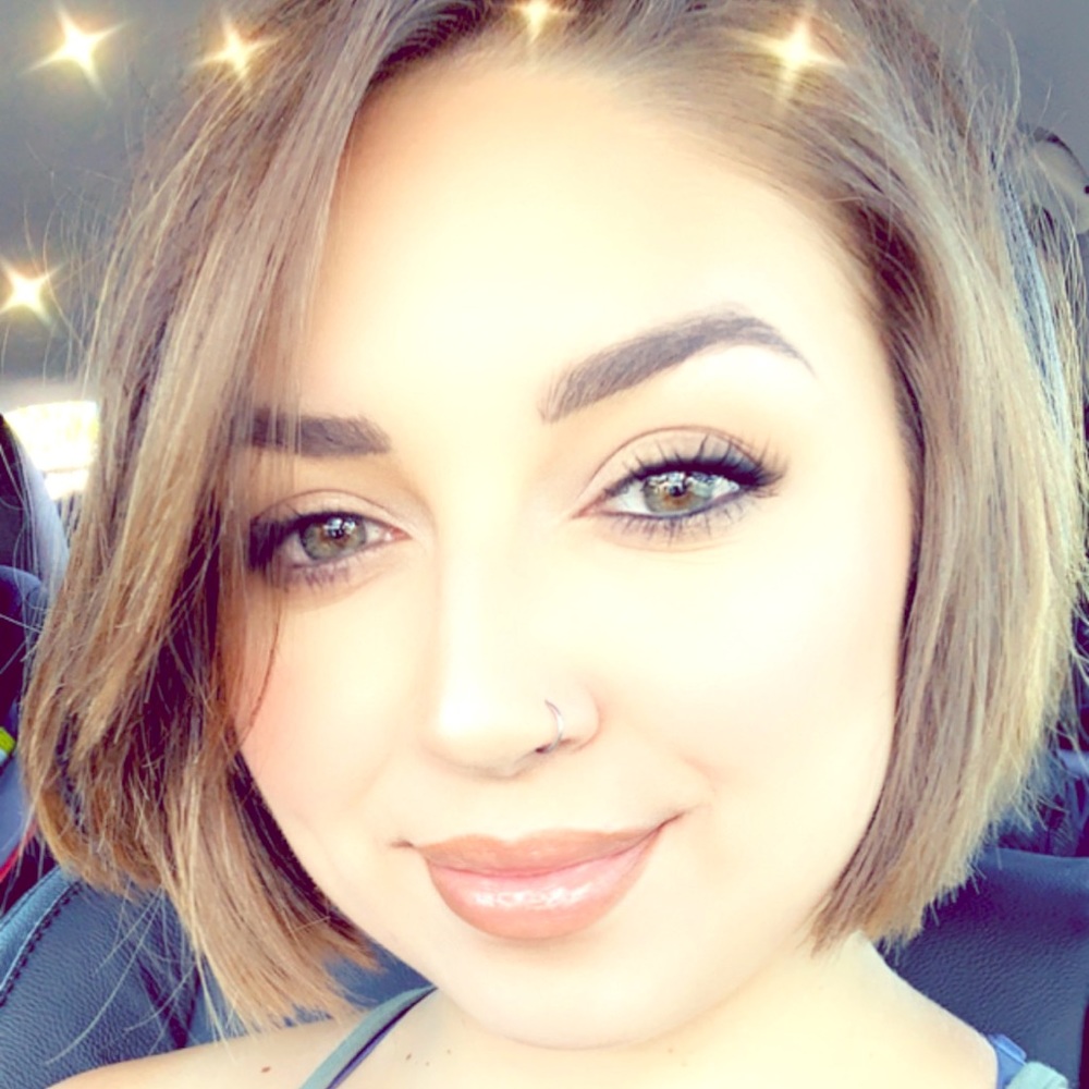 Meet your Posher, Amber